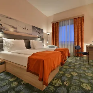 Ramada Airport Hotel Praag