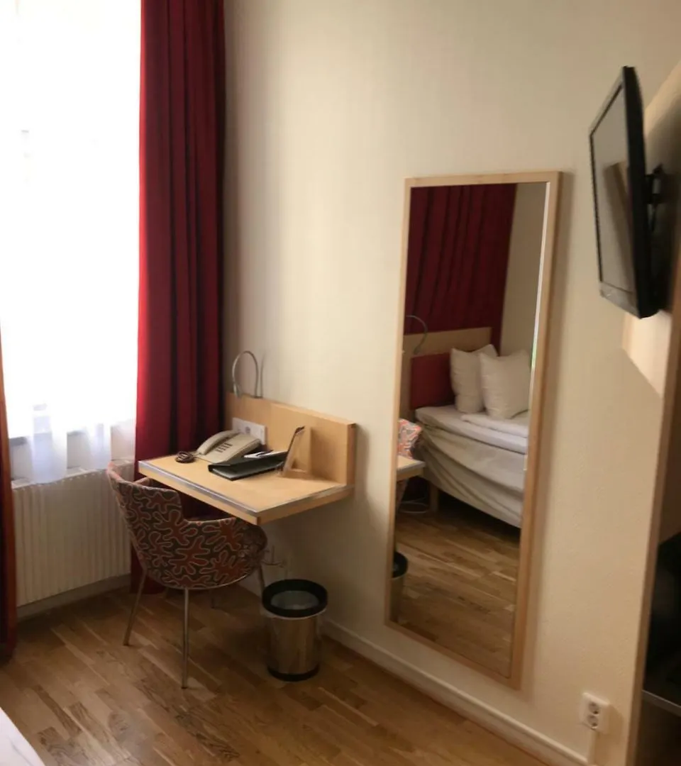 Best Western Hotel Royal Malmo 4*,